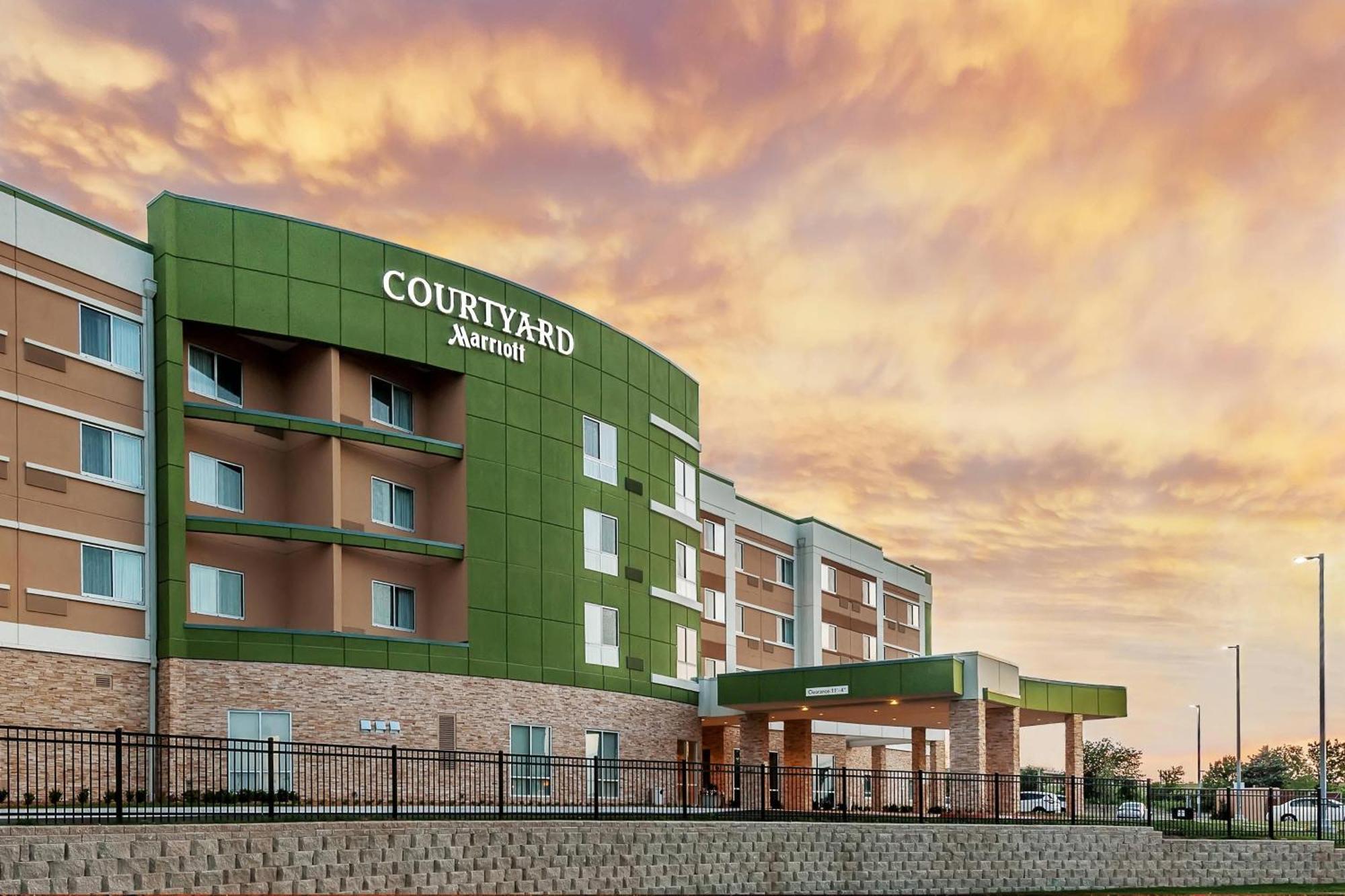 Courtyard By Marriott Ardmore Exterior photo